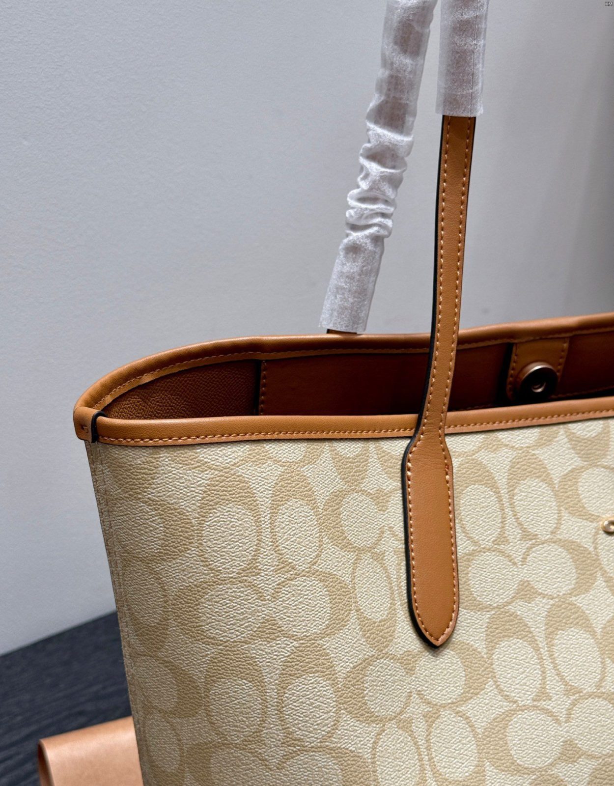 сумка Coach City Tote