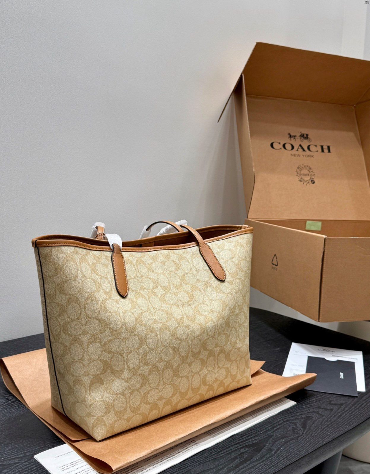 сумка Coach City Tote