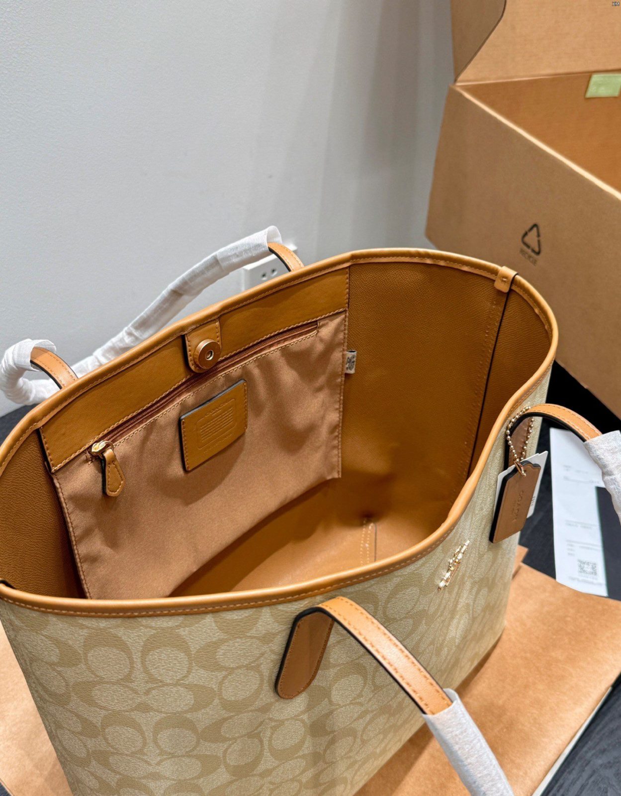 сумка Coach City Tote