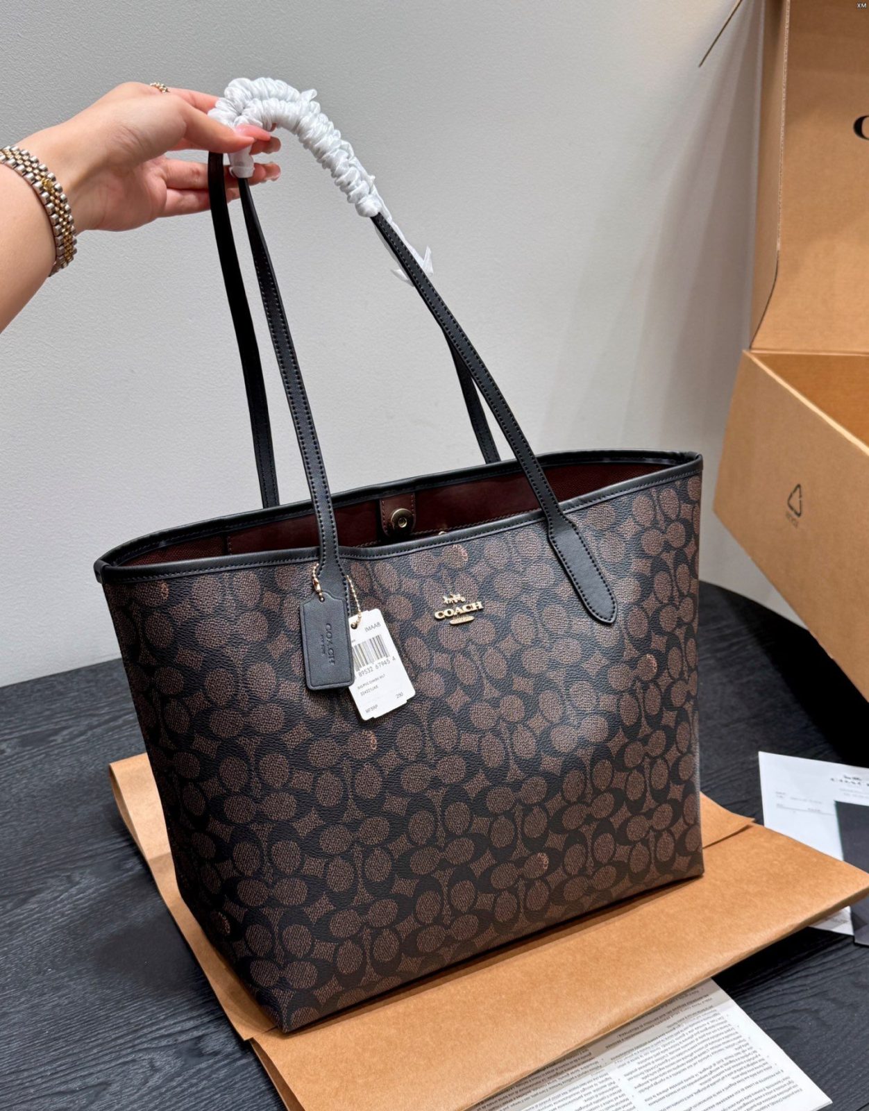 брендовая сумка Coach