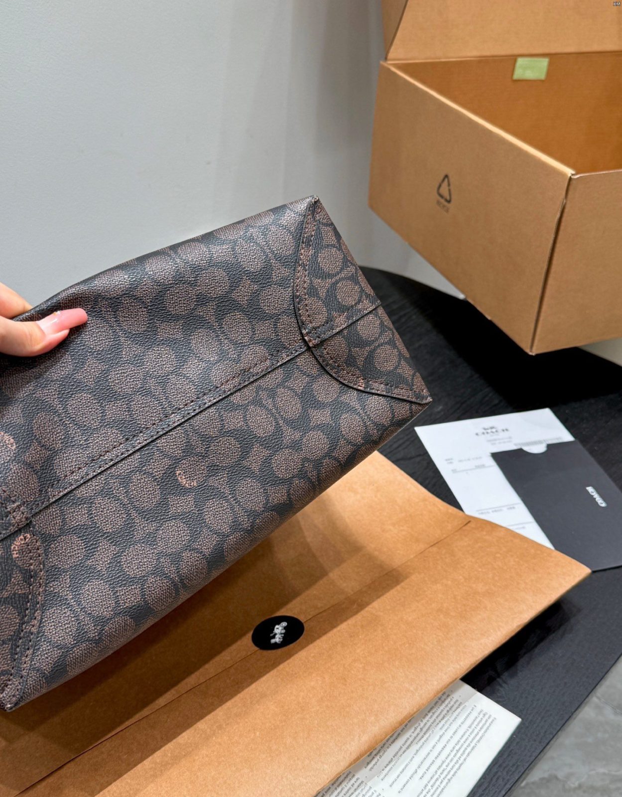 брендовая сумка Coach