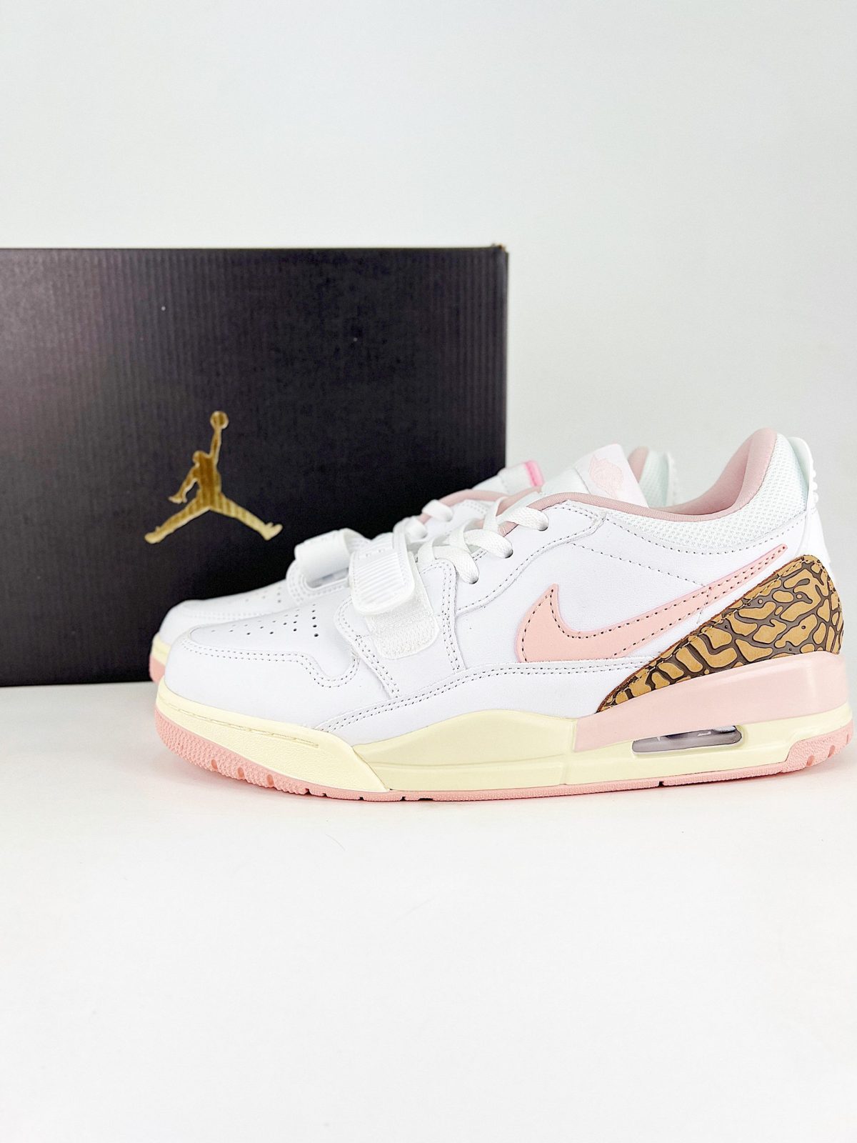 Nike Air Jordan Legacy 312