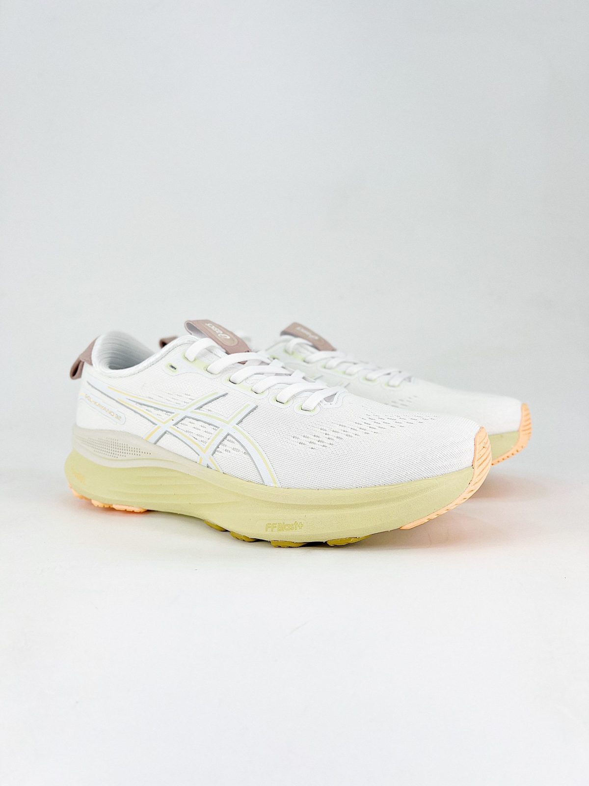 Asics GEL-KAYANO 32 LUXE