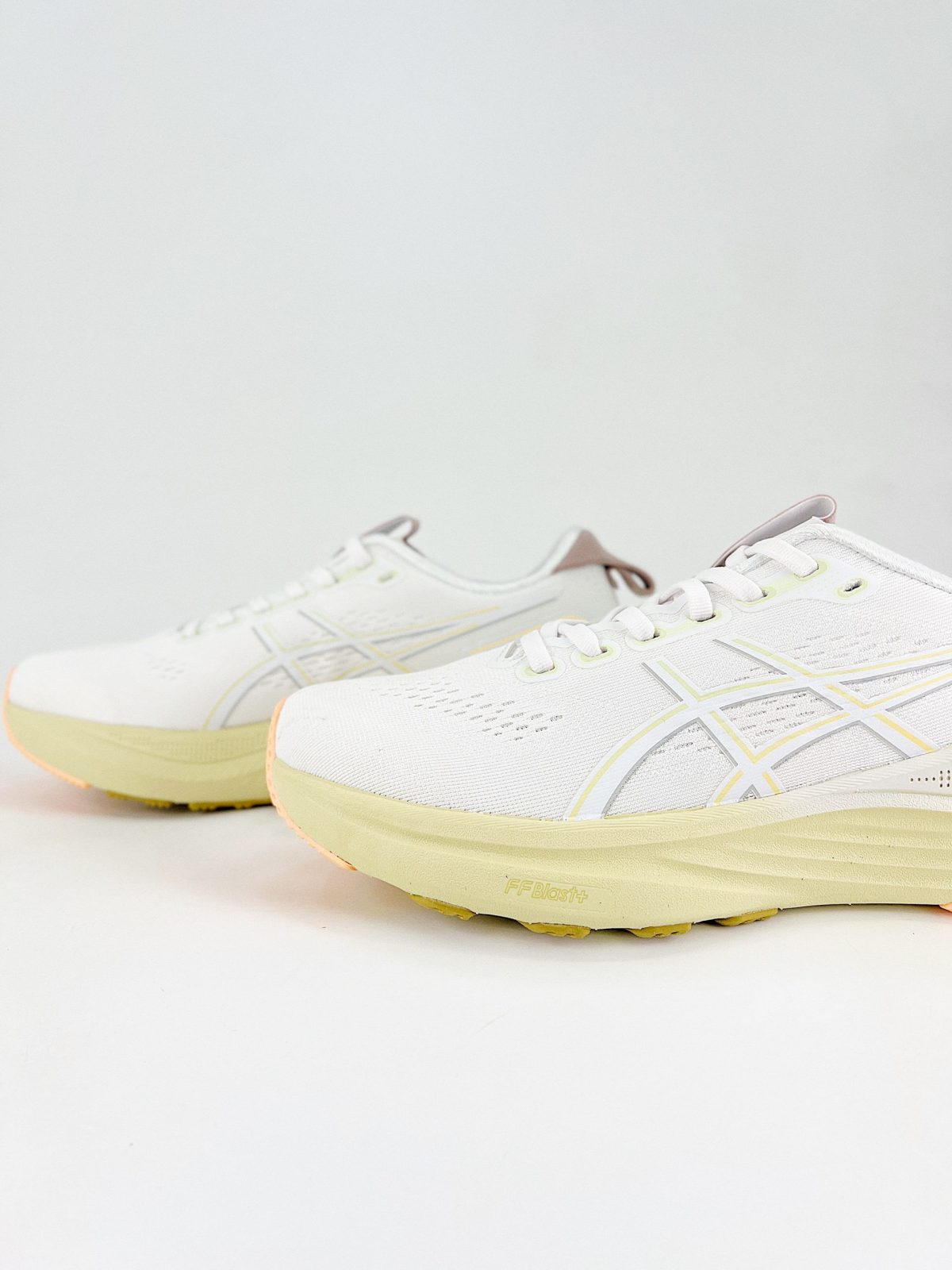 Asics GEL-KAYANO 32 LUXE