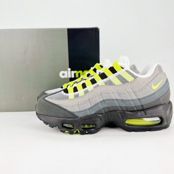 CDG x NIKE Air Max 95