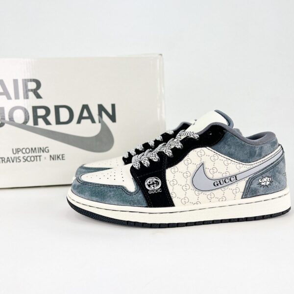 Nike Air Jordan 1 Low (1)